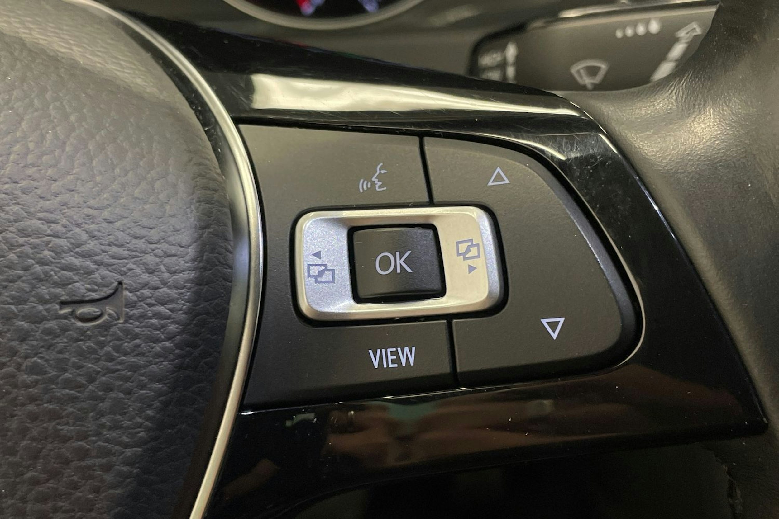 Harmaa Volkswagen GOLF 2020 kuva 18.