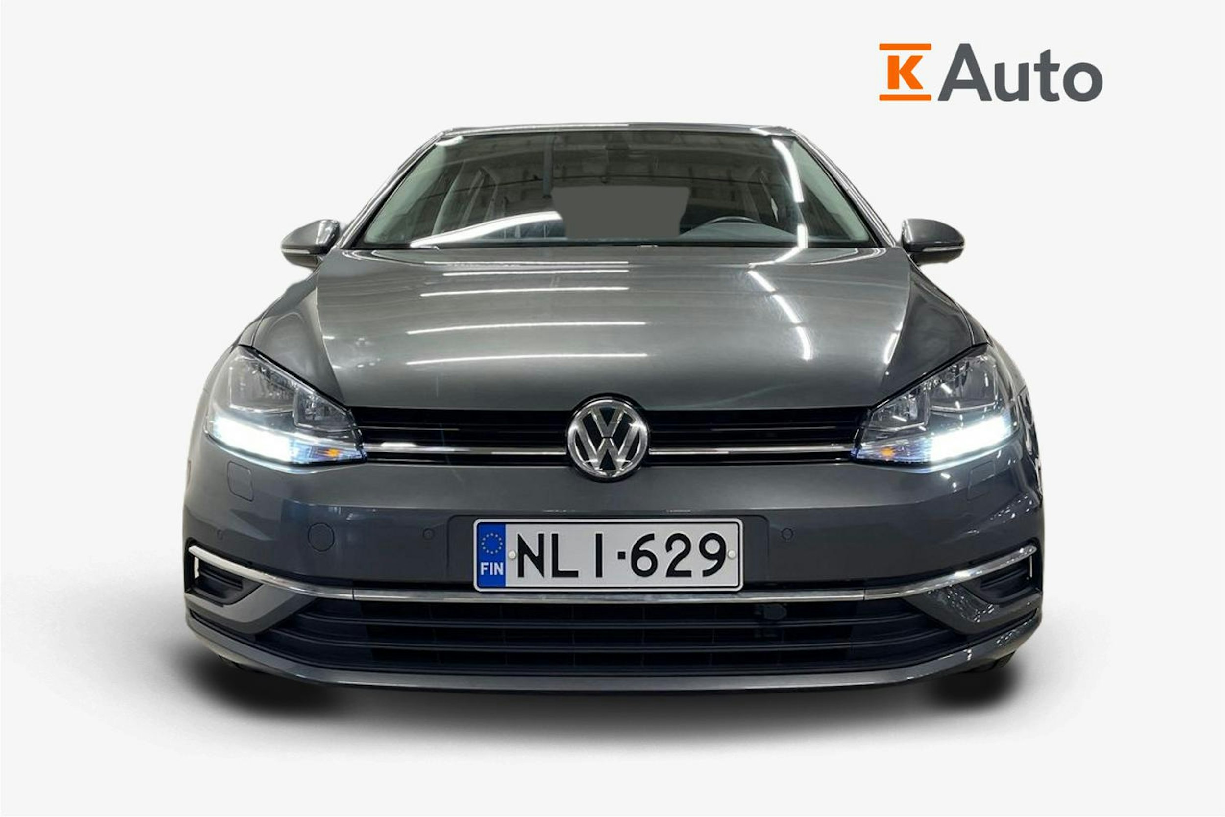 harmaa Volkswagen Golf 2019 kuva 5.