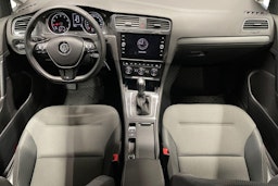 harmaa Volkswagen Golf 2019 kuva 9.