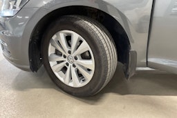 harmaa Volkswagen Golf 2019 kuva 13.