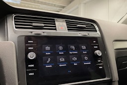 harmaa Volkswagen Golf 2019 kuva 16.
