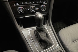 harmaa Volkswagen Golf 2019 kuva 20.