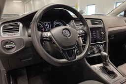 harmaa Volkswagen Golf 2019 kuva 24.