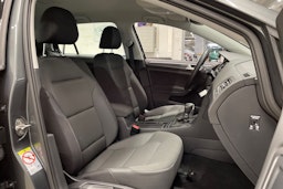 harmaa Volkswagen Golf 2019 kuva 25.