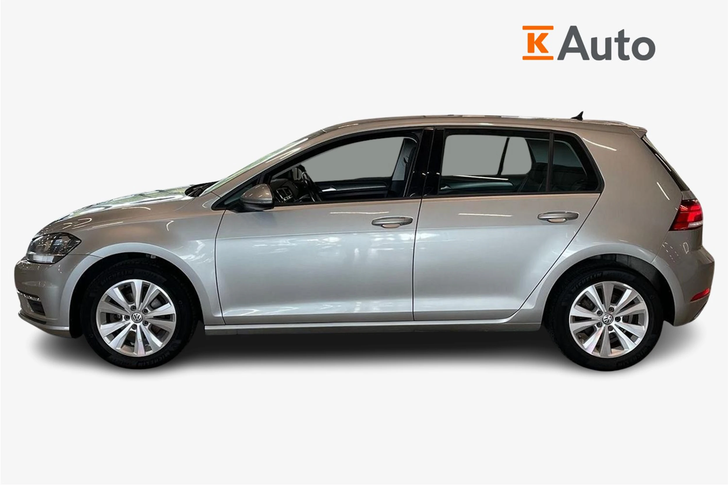 harmaa Volkswagen Golf 2019 kuva 5.