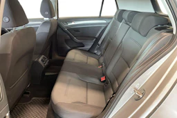 harmaa Volkswagen Golf 2019 kuva 8.