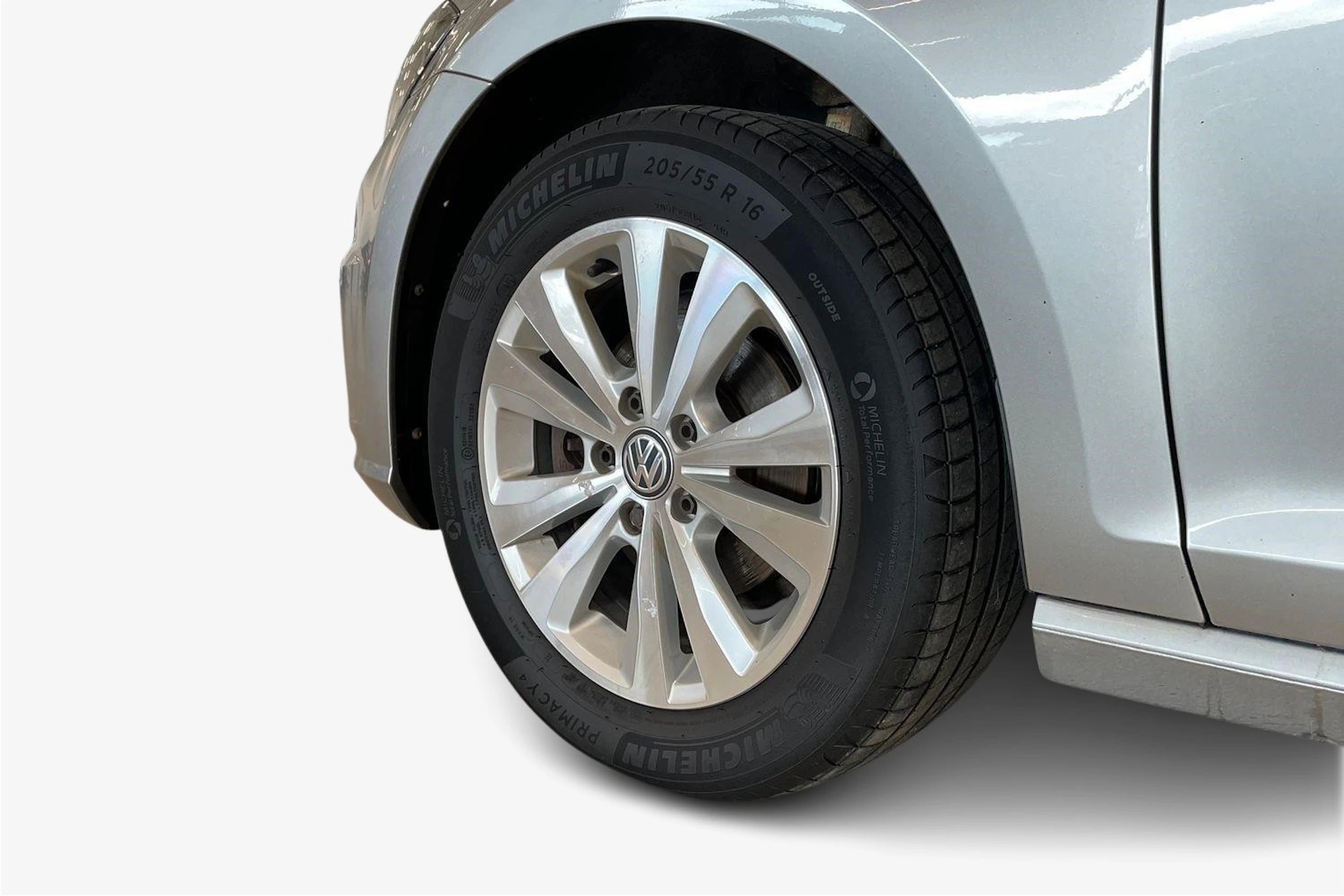 harmaa Volkswagen Golf 2019 kuva 9.