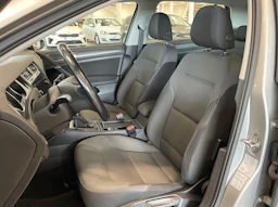 harmaa Volkswagen Golf 2019 kuva 11.