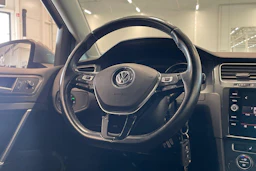 harmaa Volkswagen Golf 2019 kuva 12.