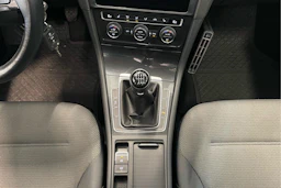 harmaa Volkswagen Golf 2019 kuva 23.