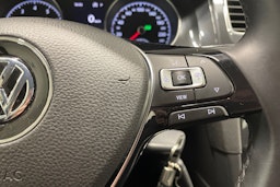 harmaa Volkswagen Golf 2019 kuva 25.
