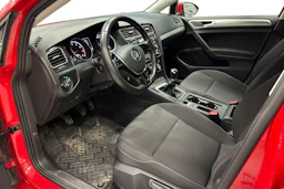 punainen Volkswagen Golf 2019 kuva 3.