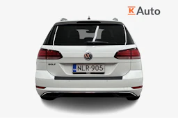 valkoinen Volkswagen Golf 2020 kuva 4.