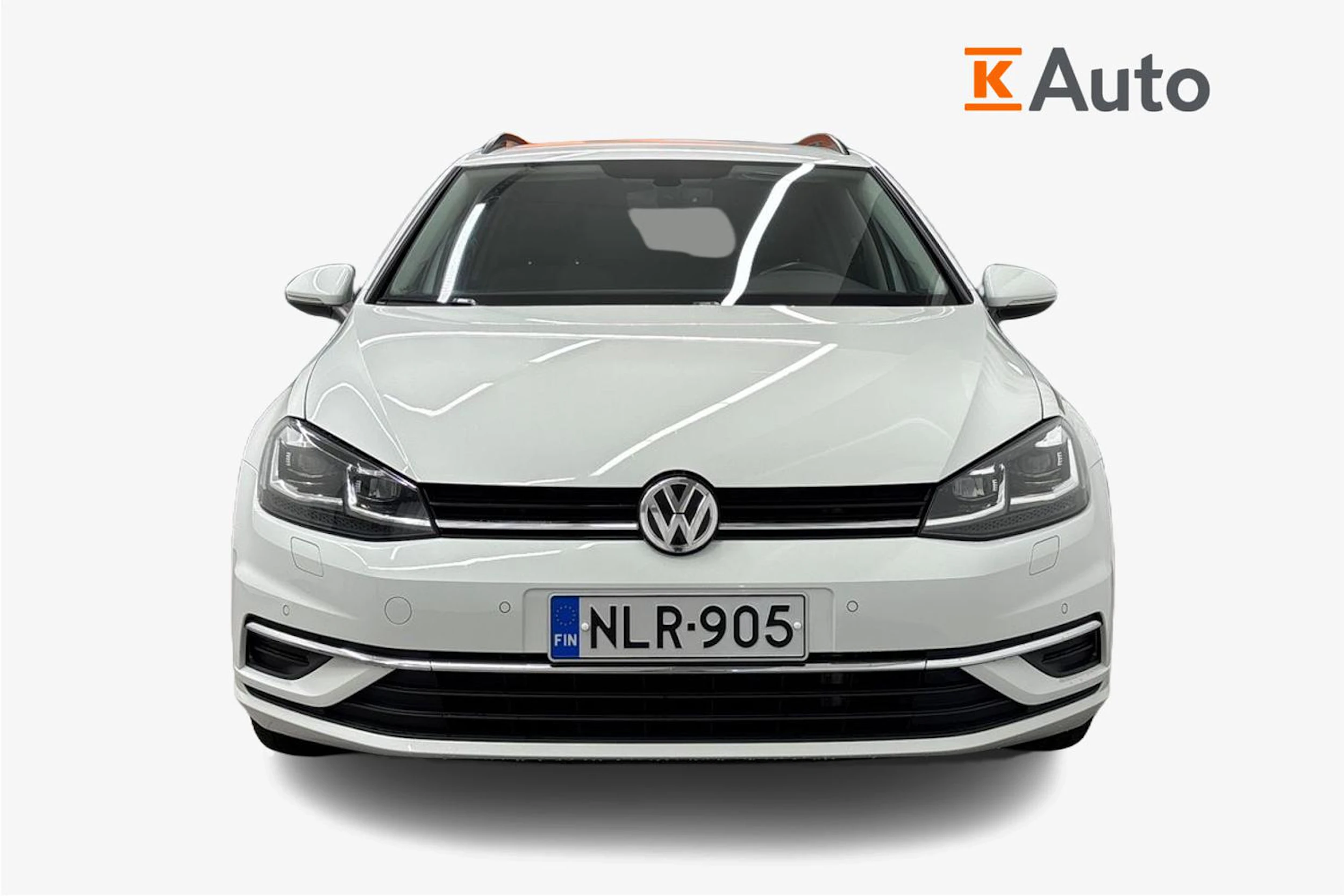 valkoinen Volkswagen Golf 2020 kuva 5.