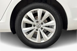 valkoinen Volkswagen Golf 2020 kuva 12.