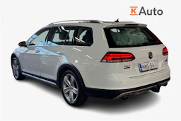 valkoinen Volkswagen Golf 2019 kuva 2.