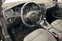 harmaa Volkswagen Golf 2019 kuva 6.