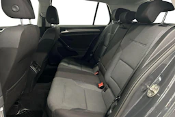 harmaa Volkswagen Golf 2019 kuva 8.