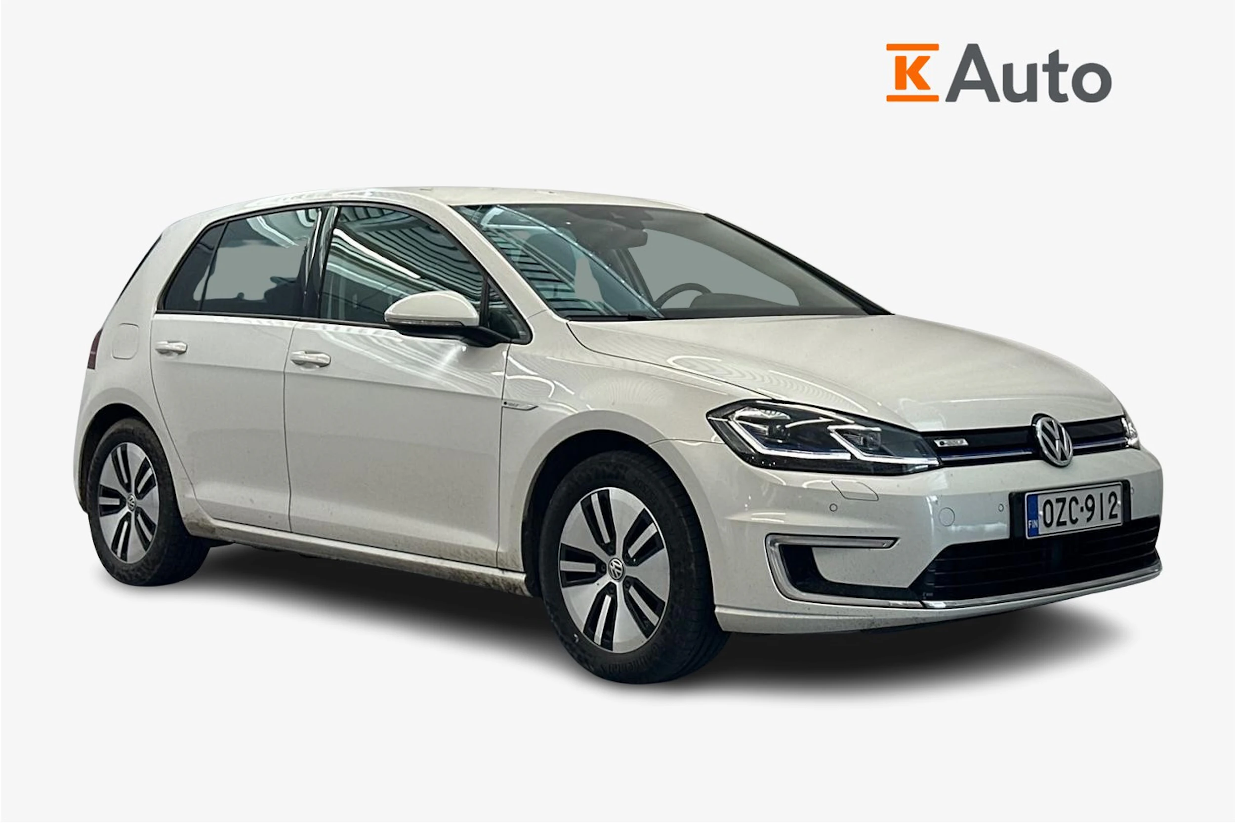 valkoinen Volkswagen Golf 2019 kuva 1.