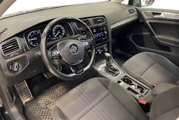 musta Volkswagen Golf 2019 kuva 3.