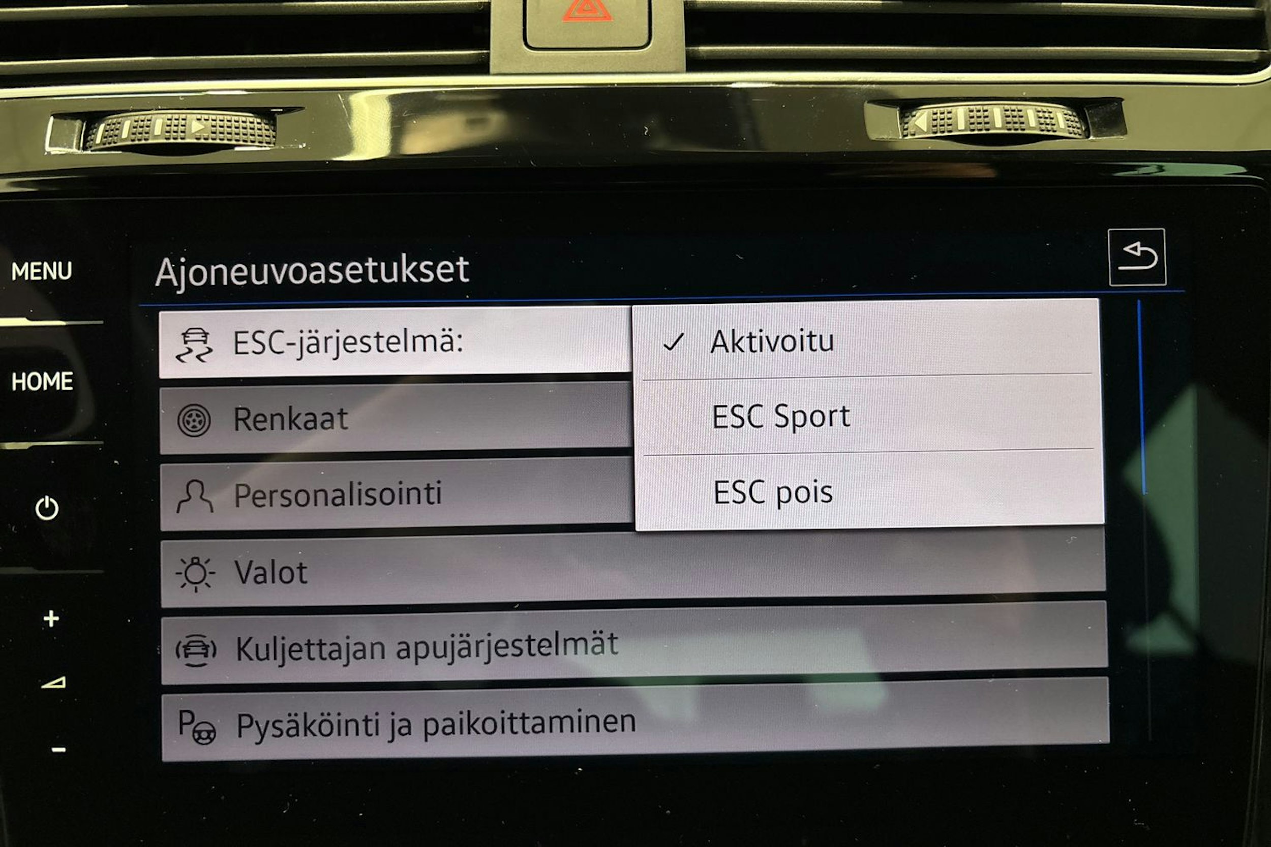 Sininen Volkswagen GOLF 2019 kuva 21.