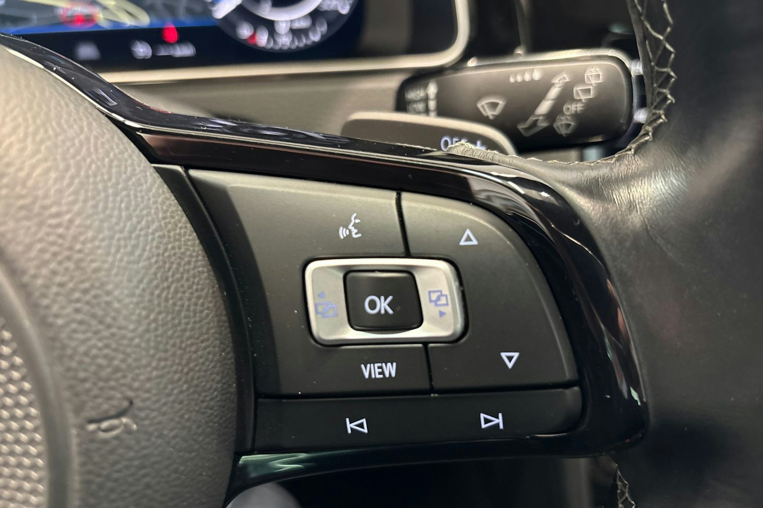 Sininen Volkswagen GOLF 2019 kuva 26.