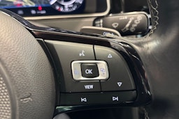 Sininen Volkswagen GOLF 2019 kuva 26.