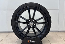 Sininen Volkswagen GOLF 2019 kuva 35.