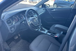 harmaa Volkswagen Golf 2019 kuva 3.