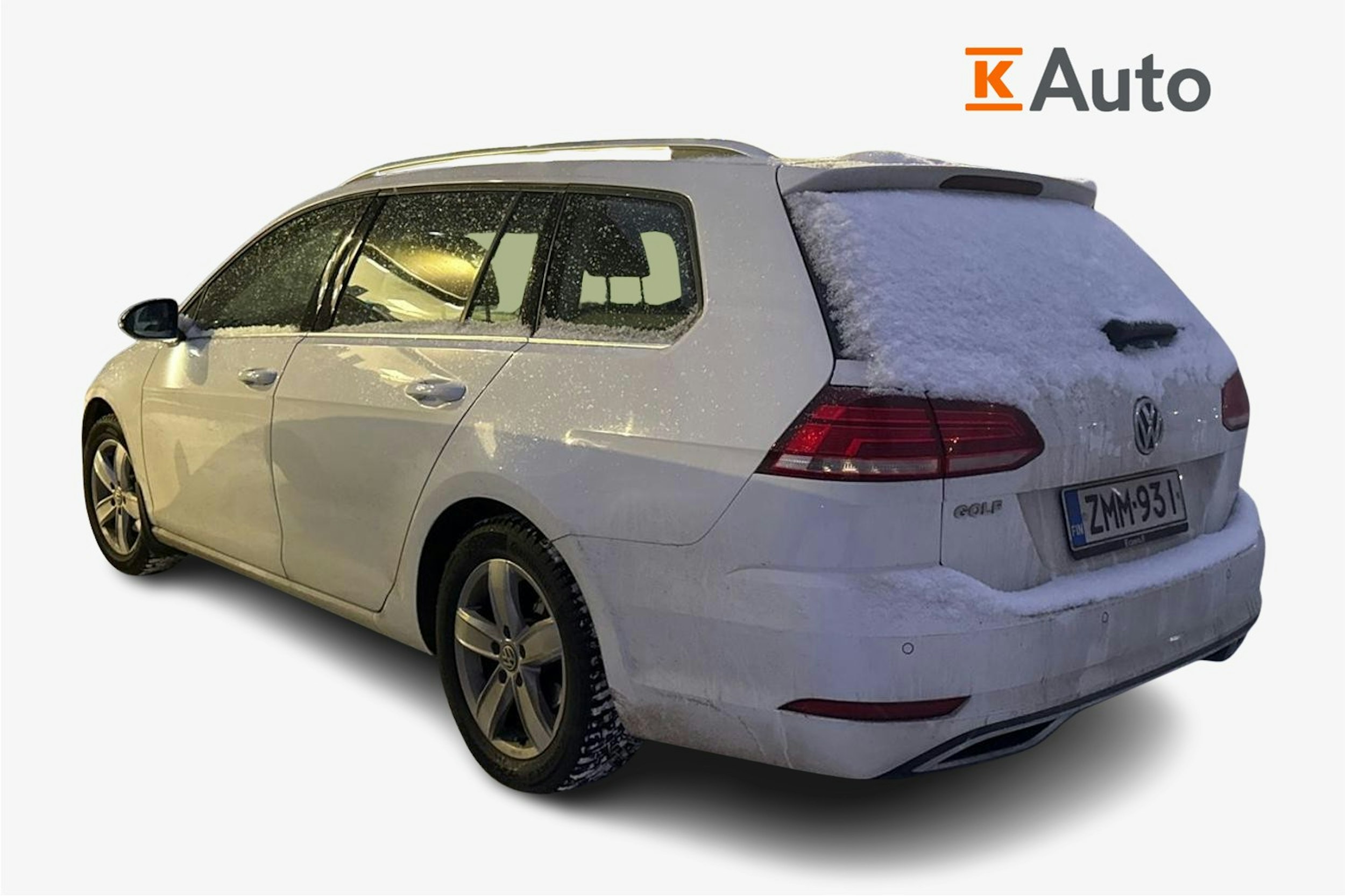 valkoinen Volkswagen Golf 2019 kuva 2.