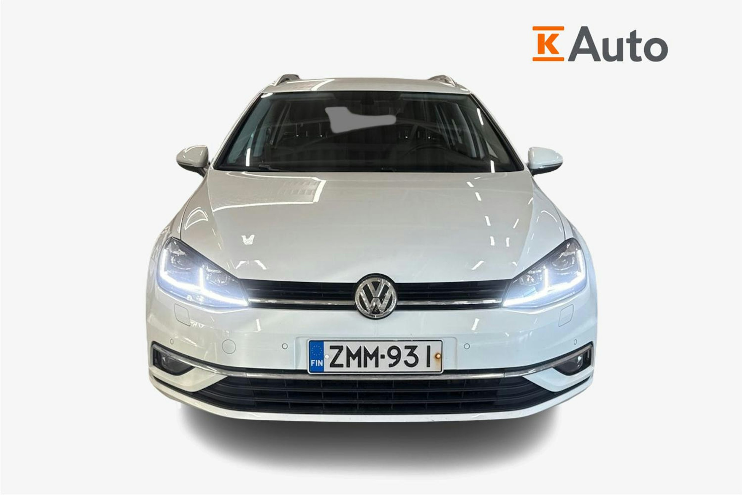 valkoinen Volkswagen Golf 2019 kuva 4.