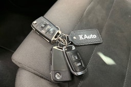 valkoinen Volkswagen Golf 2019 kuva 25.