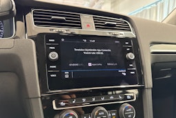 Valkoinen Volkswagen GOLF 2019 kuva 32.