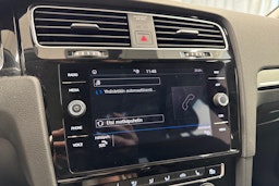 Valkoinen Volkswagen GOLF 2019 kuva 38.