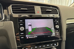 Valkoinen Volkswagen GOLF 2019 kuva 39.