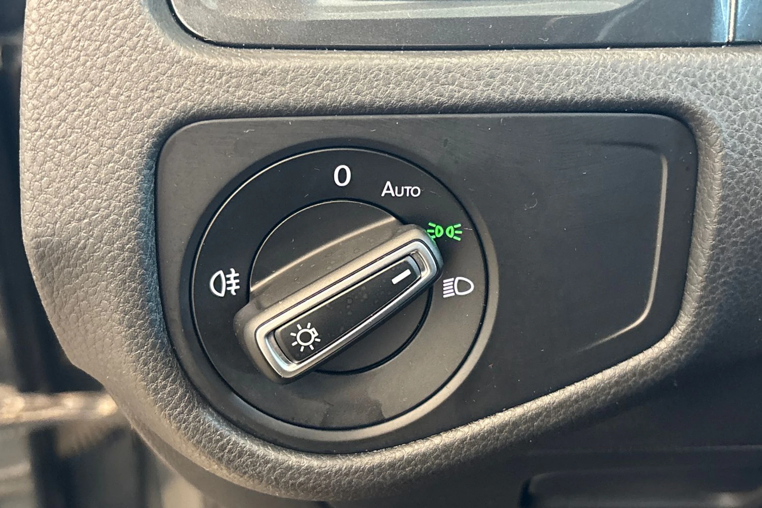 Harmaa Volkswagen GOLF 2019 kuva 21.