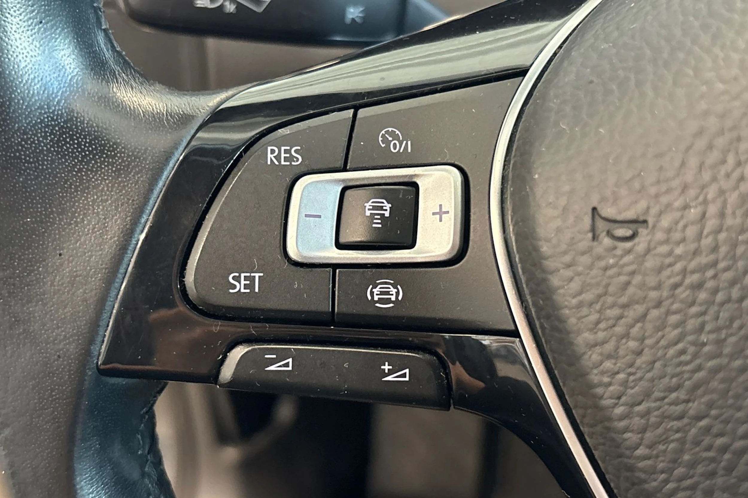 Harmaa Volkswagen GOLF 2019 kuva 22.