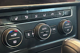 Harmaa Volkswagen GOLF 2019 kuva 27.
