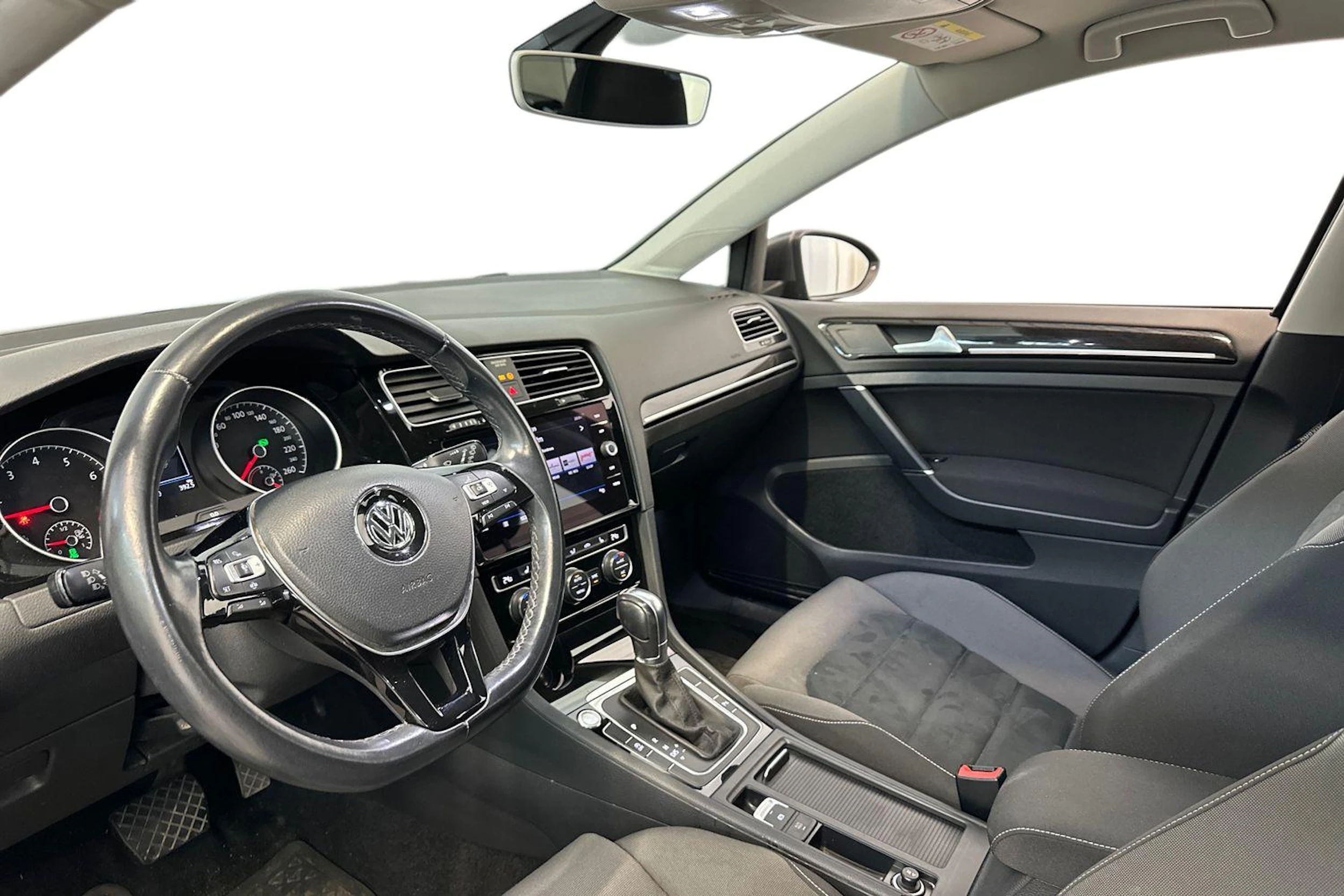 harmaa Volkswagen Golf 2019 kuva 3.