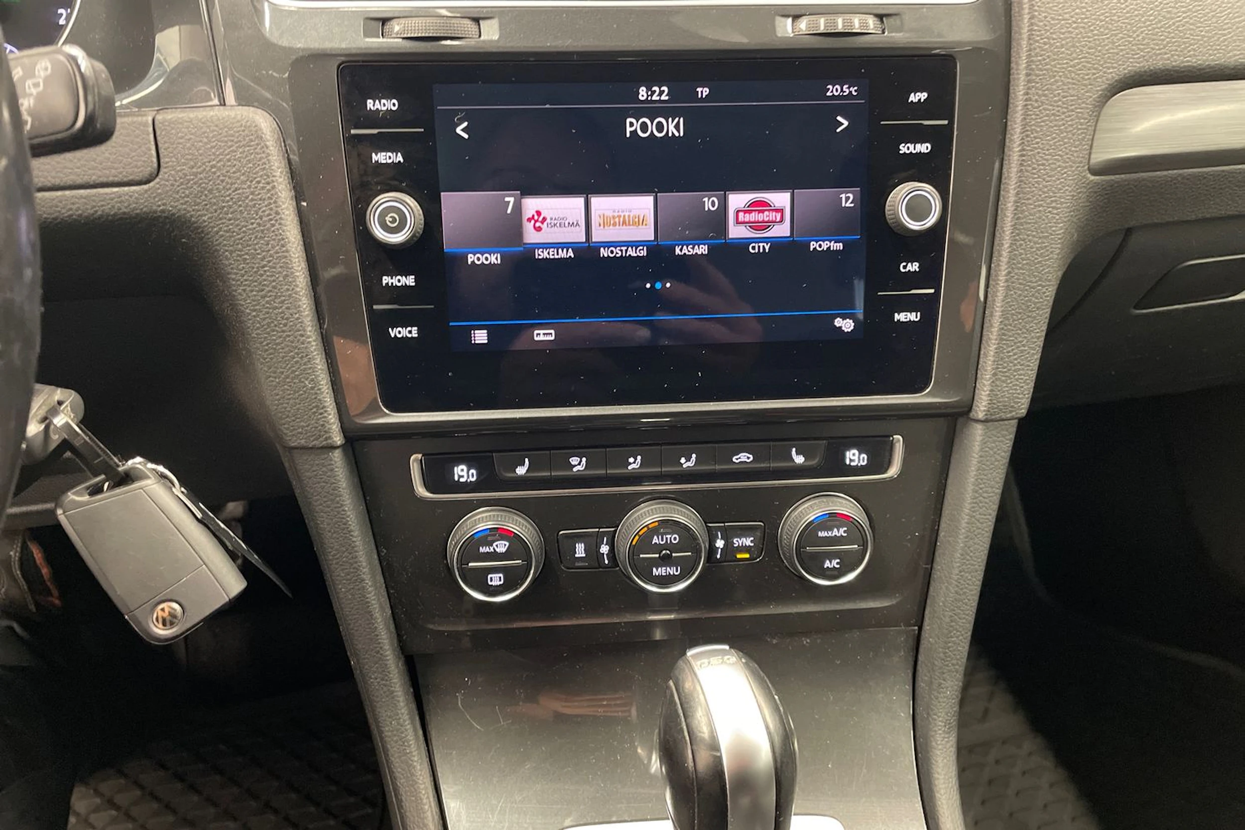 harmaa Volkswagen Golf 2019 kuva 15.