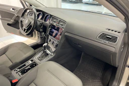 harmaa Volkswagen Golf 2019 kuva 22.