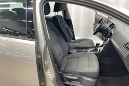 harmaa Volkswagen Golf 2019 kuva 23.