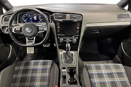 sininen Volkswagen Golf 2020 kuva 7.