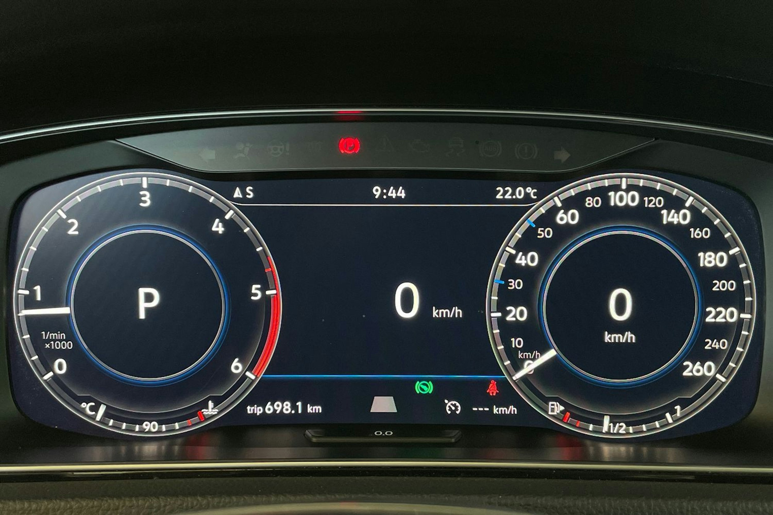 valkoinen Volkswagen Golf 2020 kuva 16.