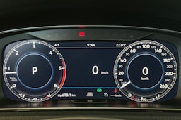 valkoinen Volkswagen Golf 2020 kuva 16.