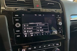 valkoinen Volkswagen Golf 2020 kuva 22.