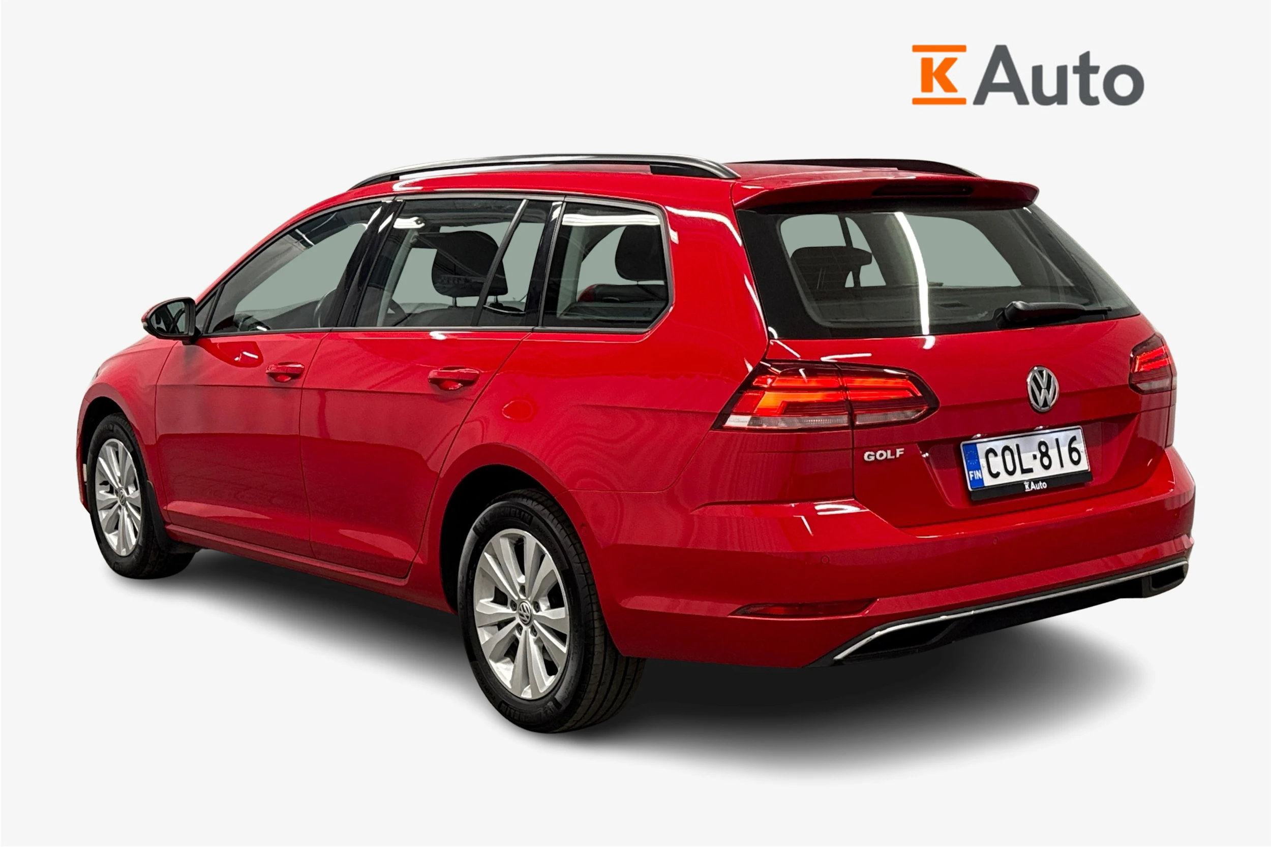 punainen Volkswagen Golf 2020 kuva 2.