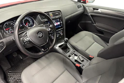 punainen Volkswagen Golf 2020 kuva 6.