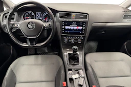 punainen Volkswagen Golf 2020 kuva 7.