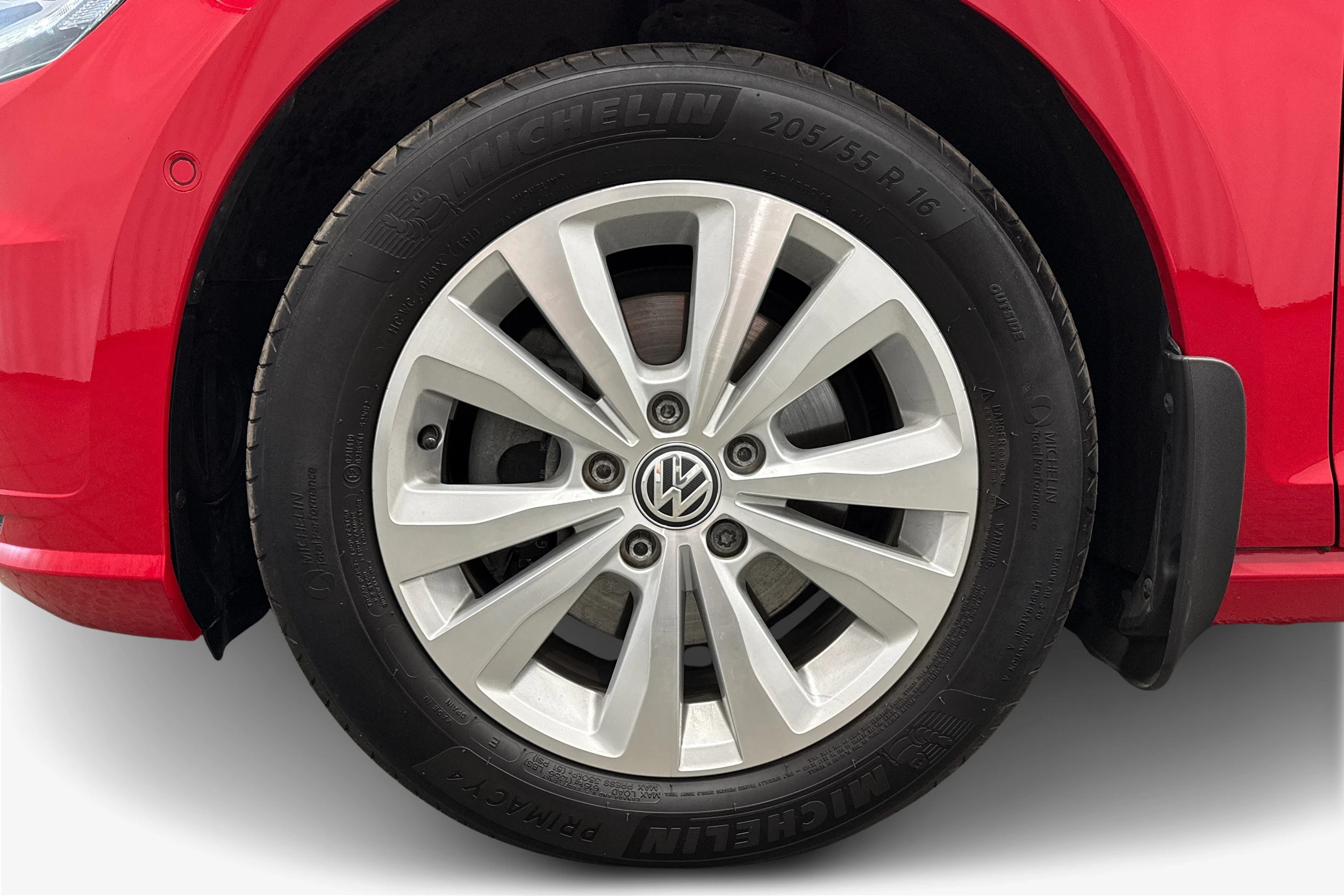 punainen Volkswagen Golf 2020 kuva 9.